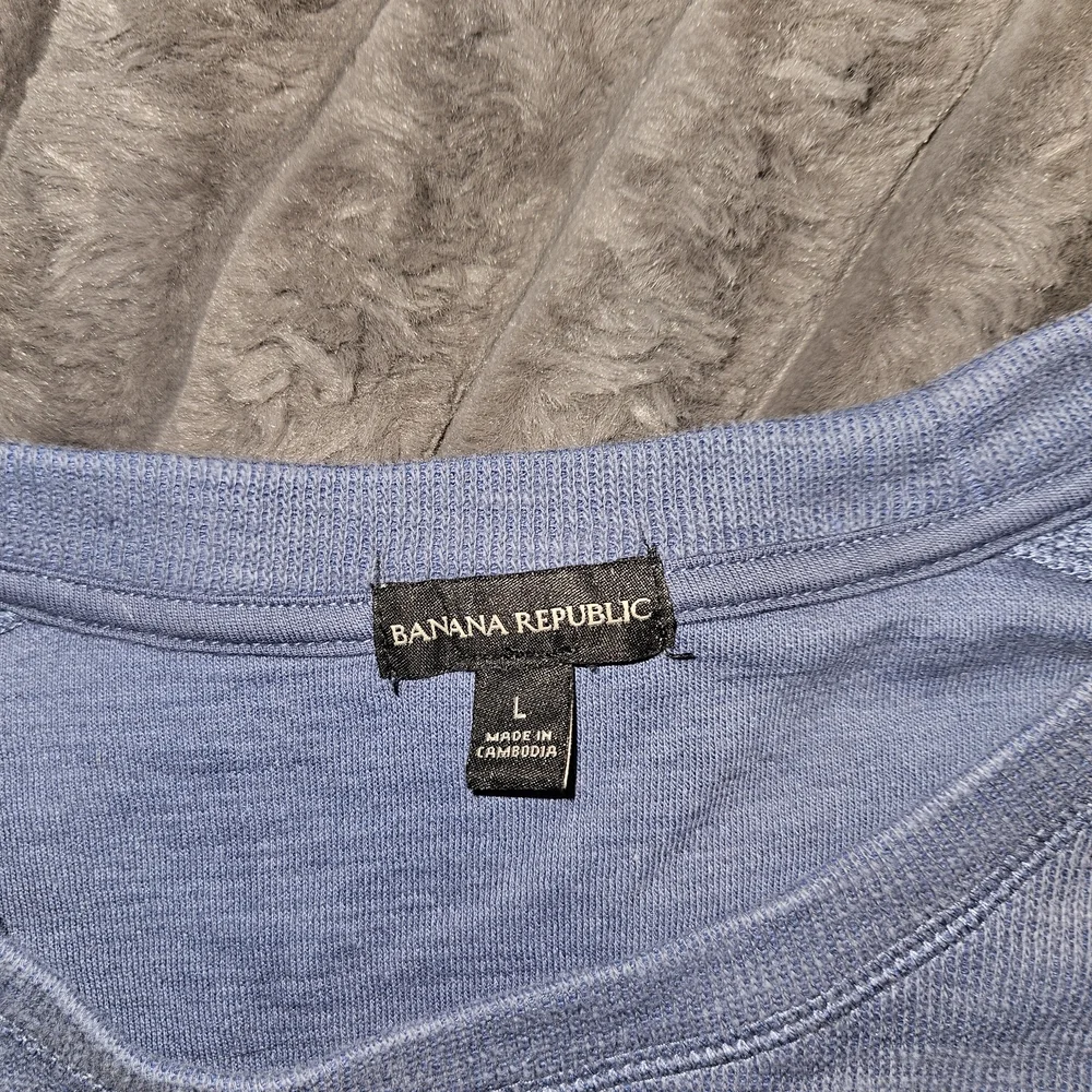 Banana Republic Men's Blue Sweater